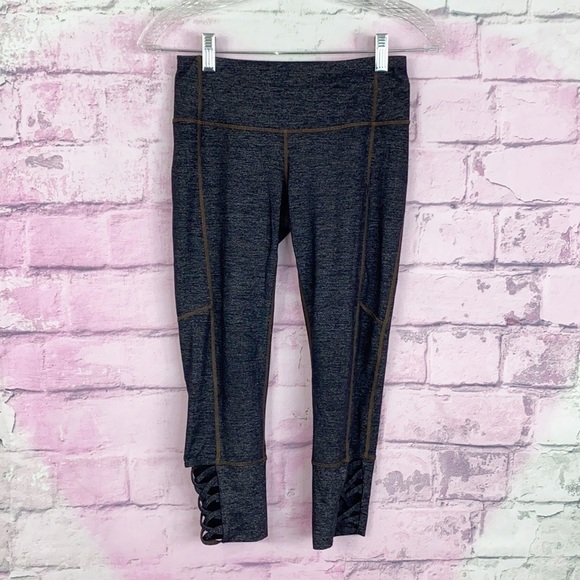 Athleta mind over mat active Capri leggings XS - Picture 2 of 7